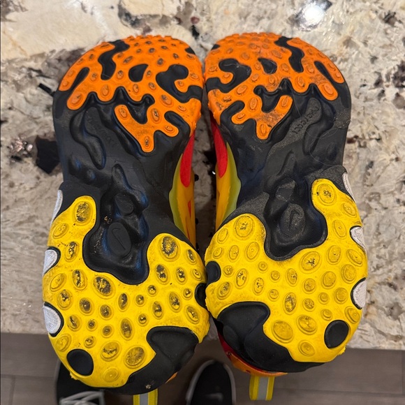 Nike React Presto 'Chile Red' CZ9273-600 - Picture 6 of 6